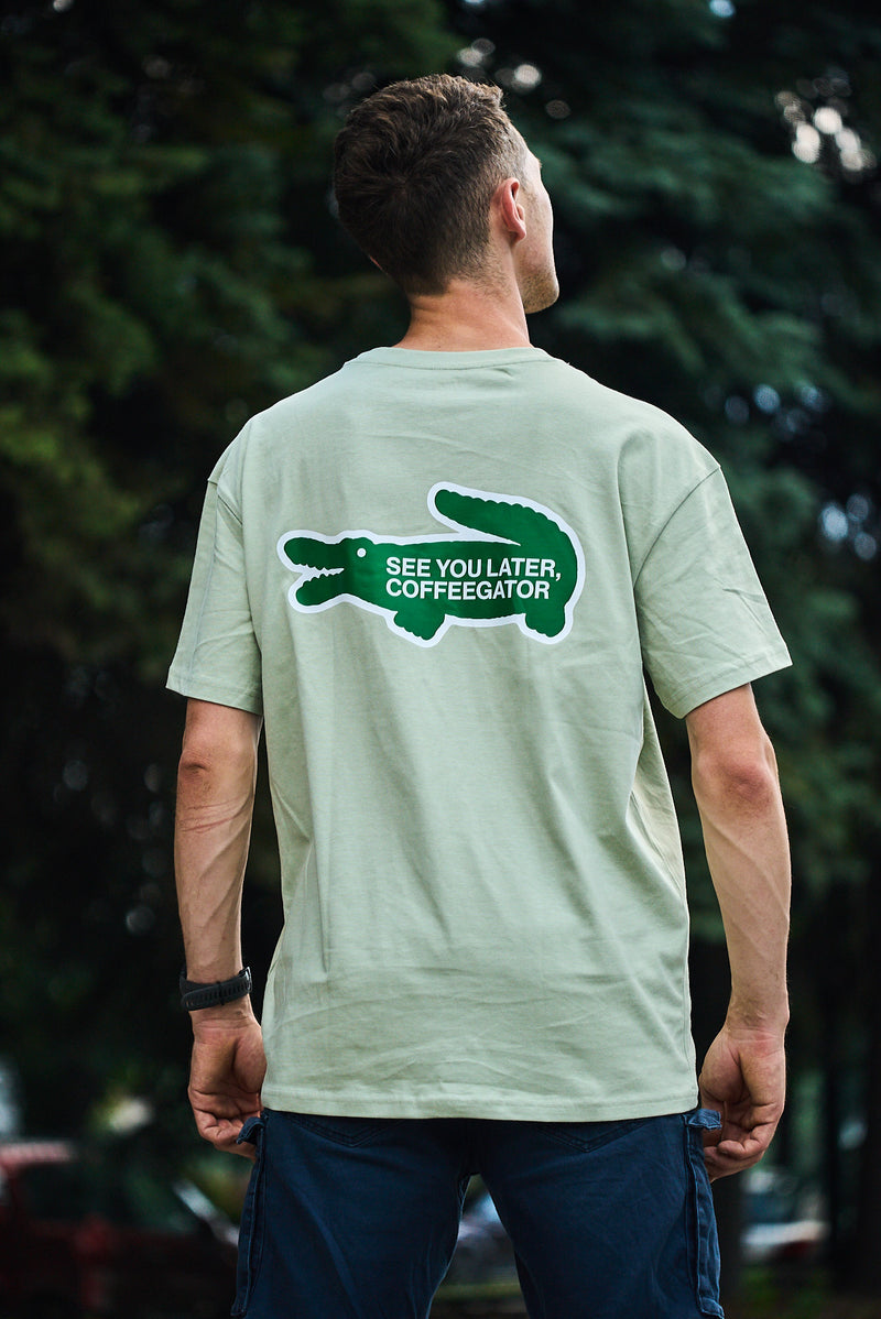 MOMENTO T-Shirt - Coffeegator. (Soft Salvia)